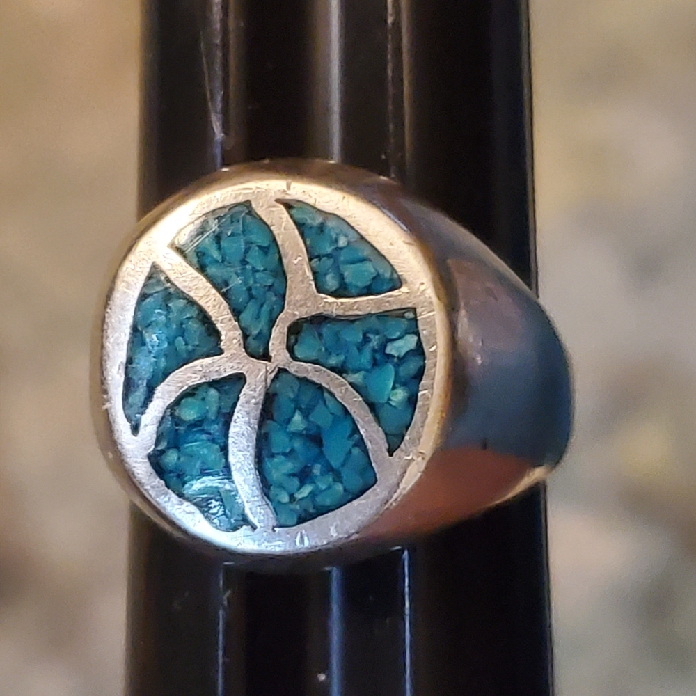 Vintage Sterling Crushed Turquoise Ring